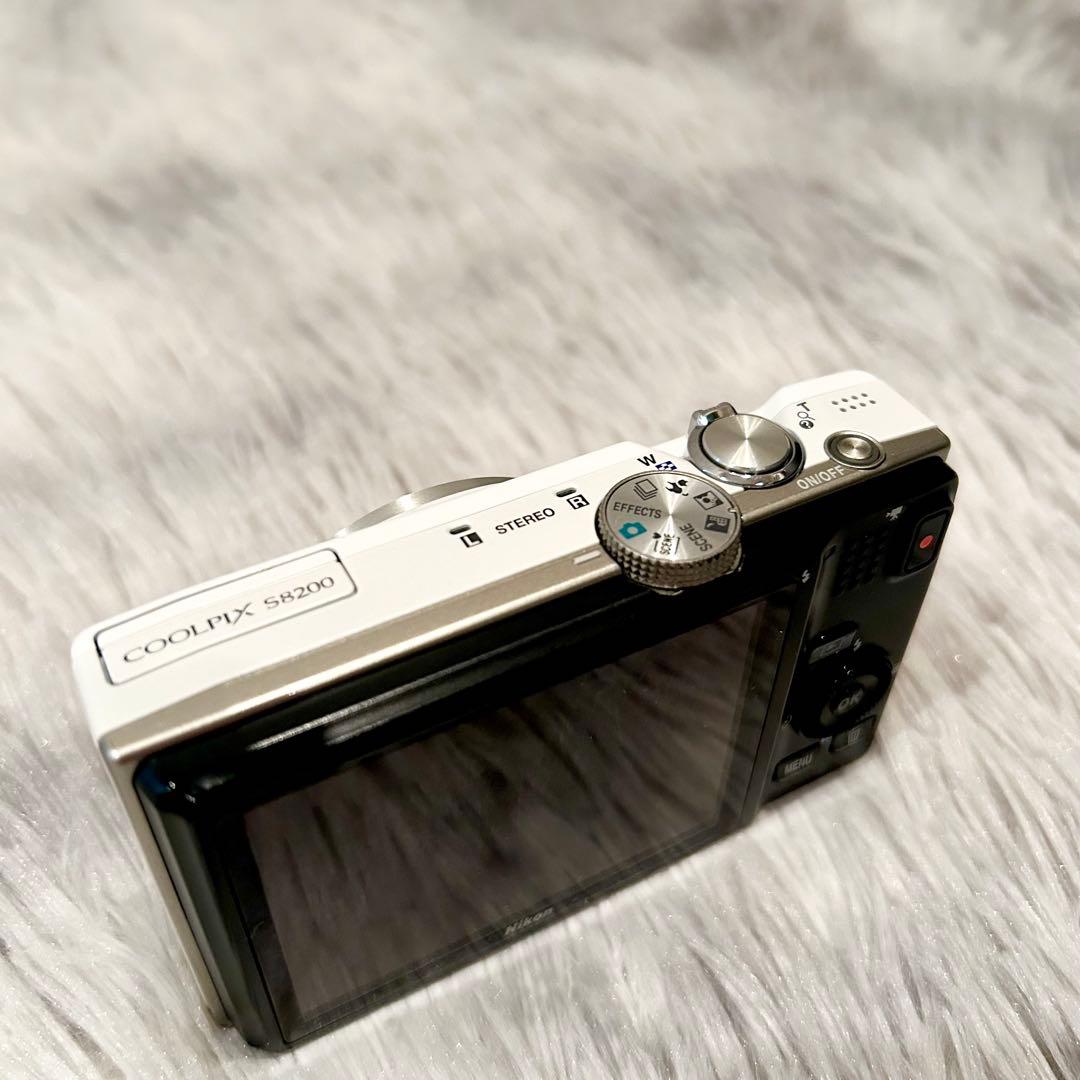 【✨美品✨】Nikon COOLPIX S8200【✨バッテリー付き✨】
