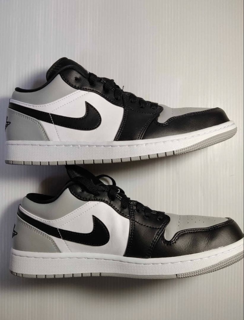 靴 Nike Air Jordan 1 Low \"Shadow Toe\"
