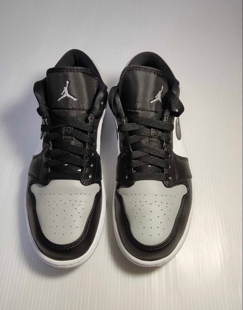 靴 Nike Air Jordan 1 Low \"Shadow Toe\"