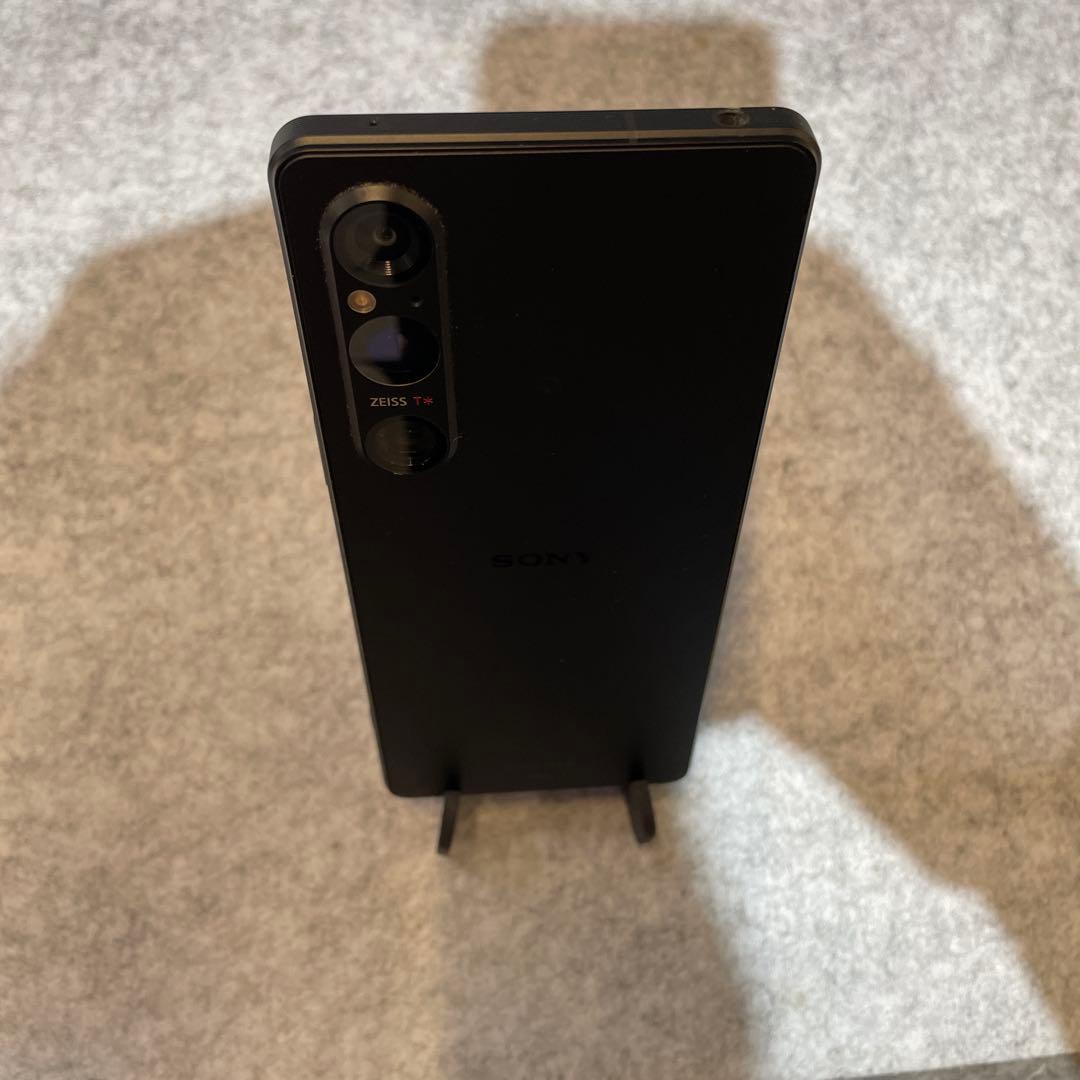 P001 au SIMフリー　Xperia 1 V SOG10