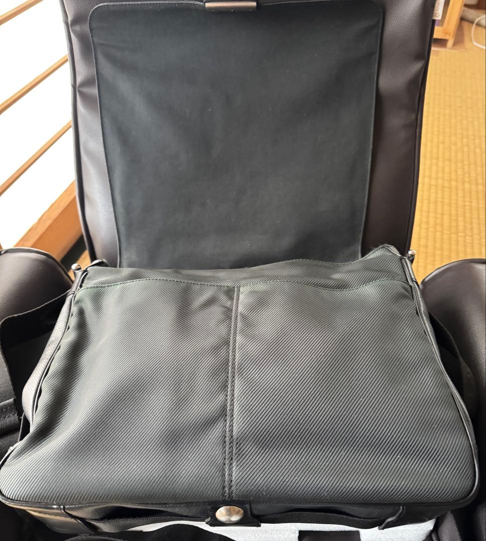 ルイヴィトン タイガ ヴィクトール メッセンジャーバッグ ショルダーバッグ