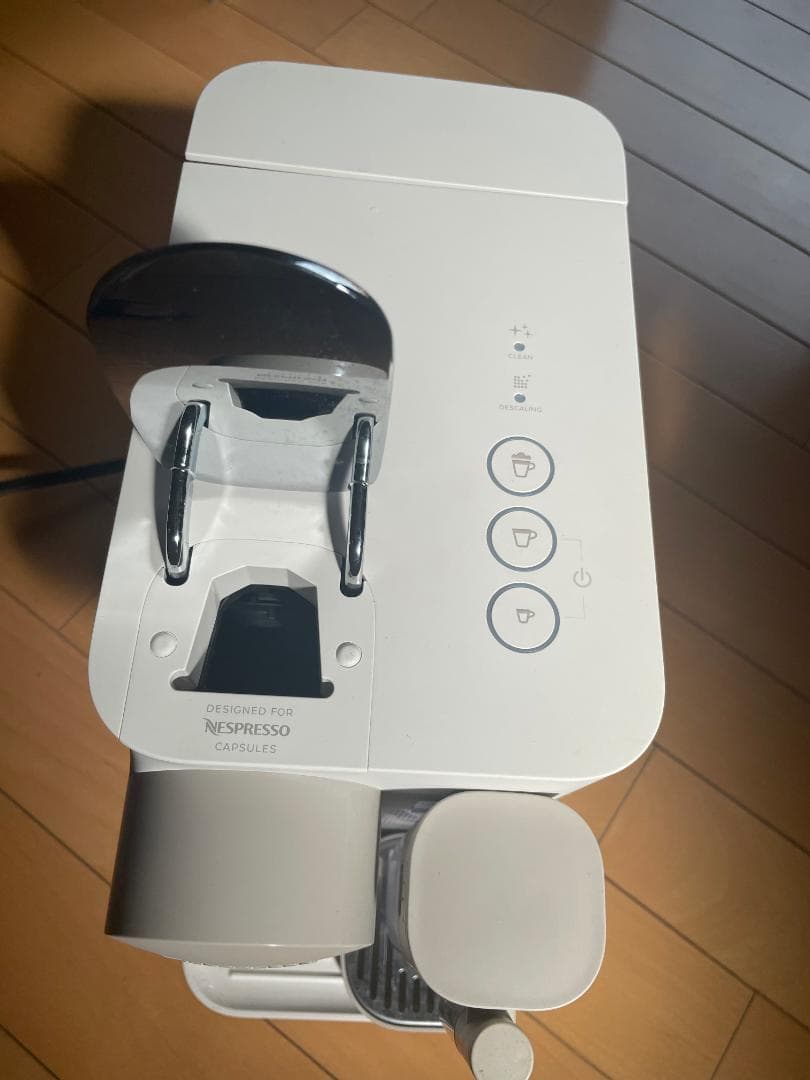 Nespresso ラティシマワン　エスプレッソマシン ホワイト