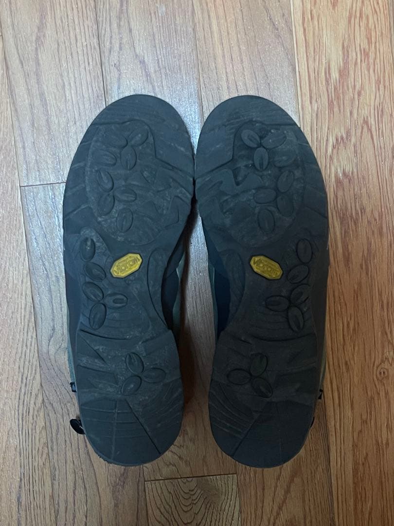 ROA X And Wander Cingino オリーブグリーン