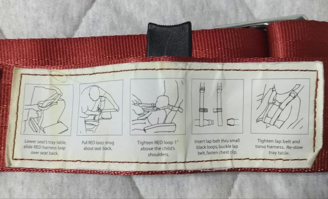 飛行機用　ハーネス　シートベルト　CARES