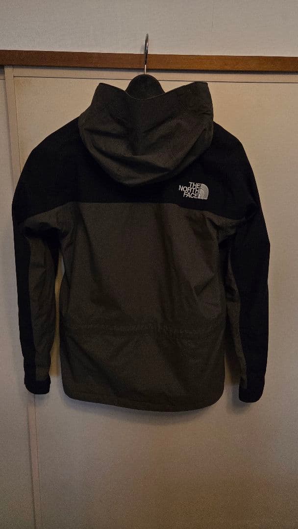 美品　THE NORTH FACE マウンテンライトジャケット NP11834