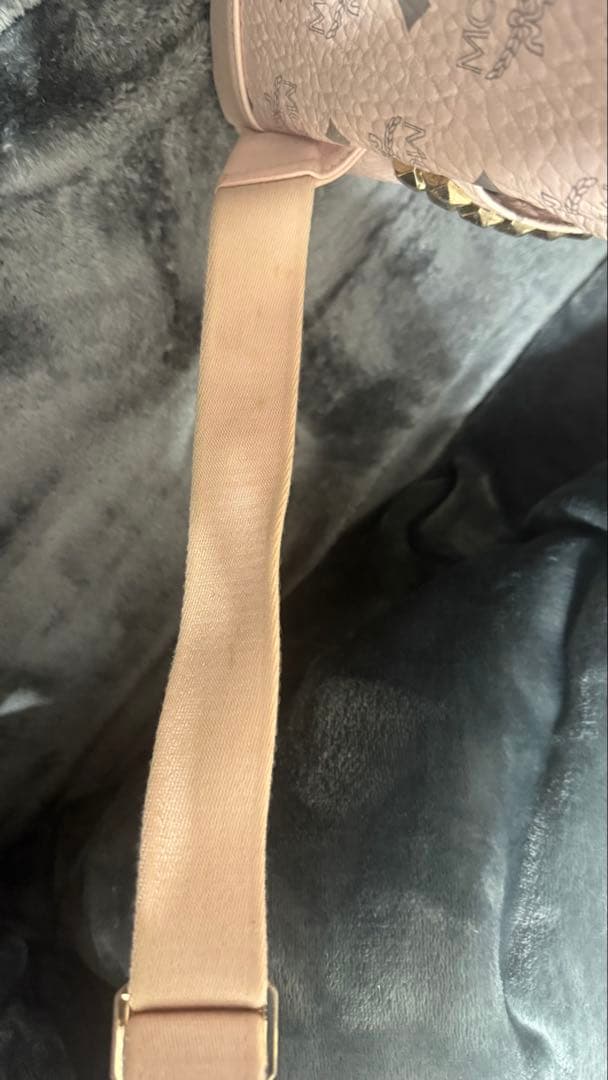 MCM 〈スターク〉 ヴィセトス バックパック パウダーピンク リュック