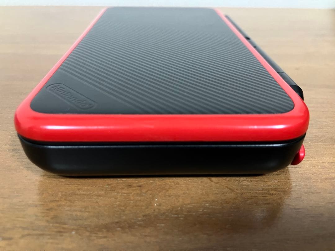 動作確認済Newニンテンドー2DS LL レッド×ブラックマリオカート7パック