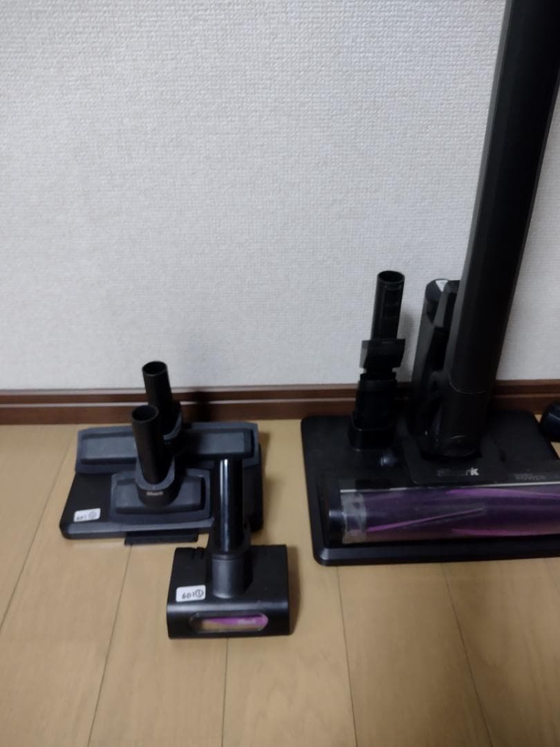 シャーク★コードレスクリーナー★CS601JBK★バッテリー新品と同等★1