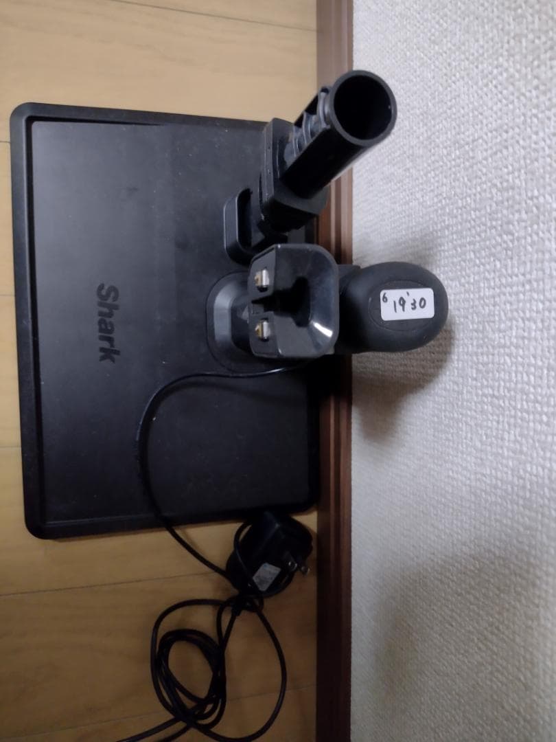 シャーク★コードレスクリーナー★CS601JBK★バッテリー新品と同等★1