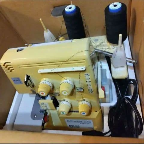 ベビーロックミシン　糸セット　PROLINE　日本製　BL4-828 自宅保管