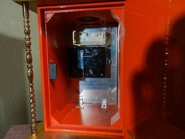 一挺天符や文字盤が古い和時計を彷彿させる電池式置時計（旭ダウ記念品）