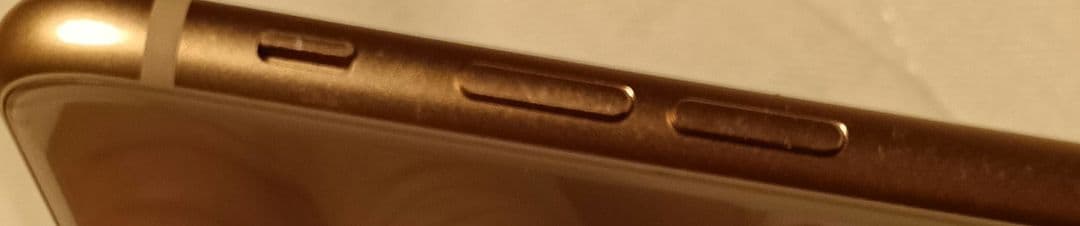 Apple iPhone 8 本体　中古品