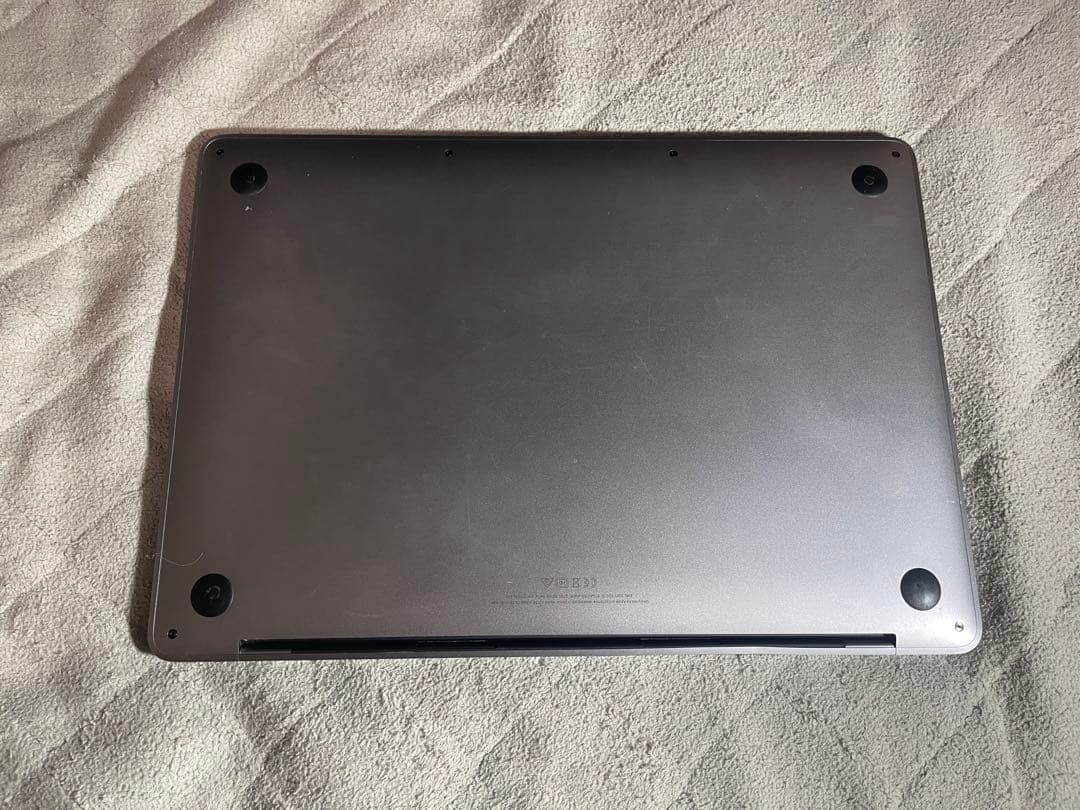 MacBook Pro 13インチ 2019年モデル　メモリ8GB