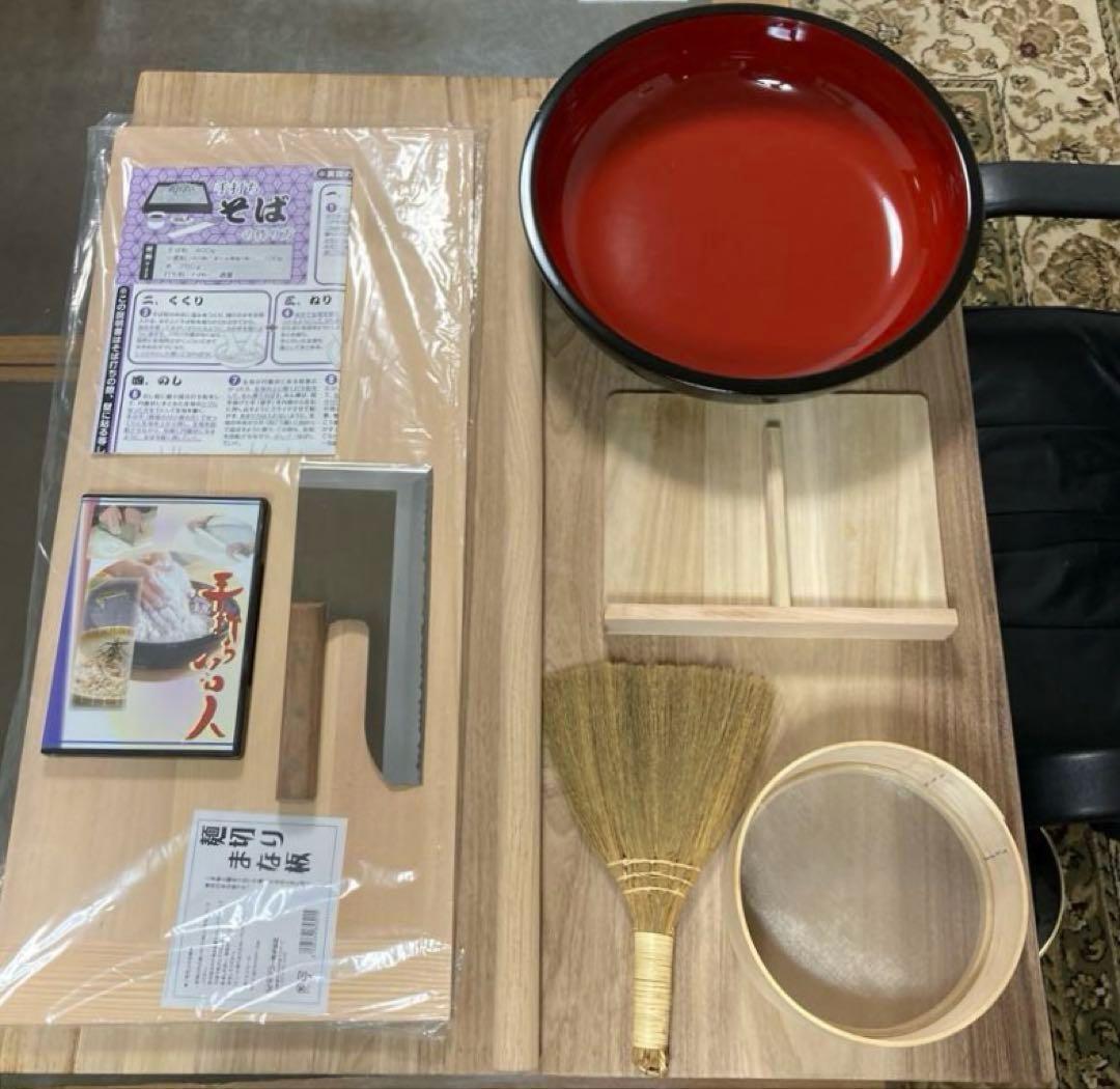 手打そばセット7点 DVD こね鉢 のし板　麺棒 包丁 駒板