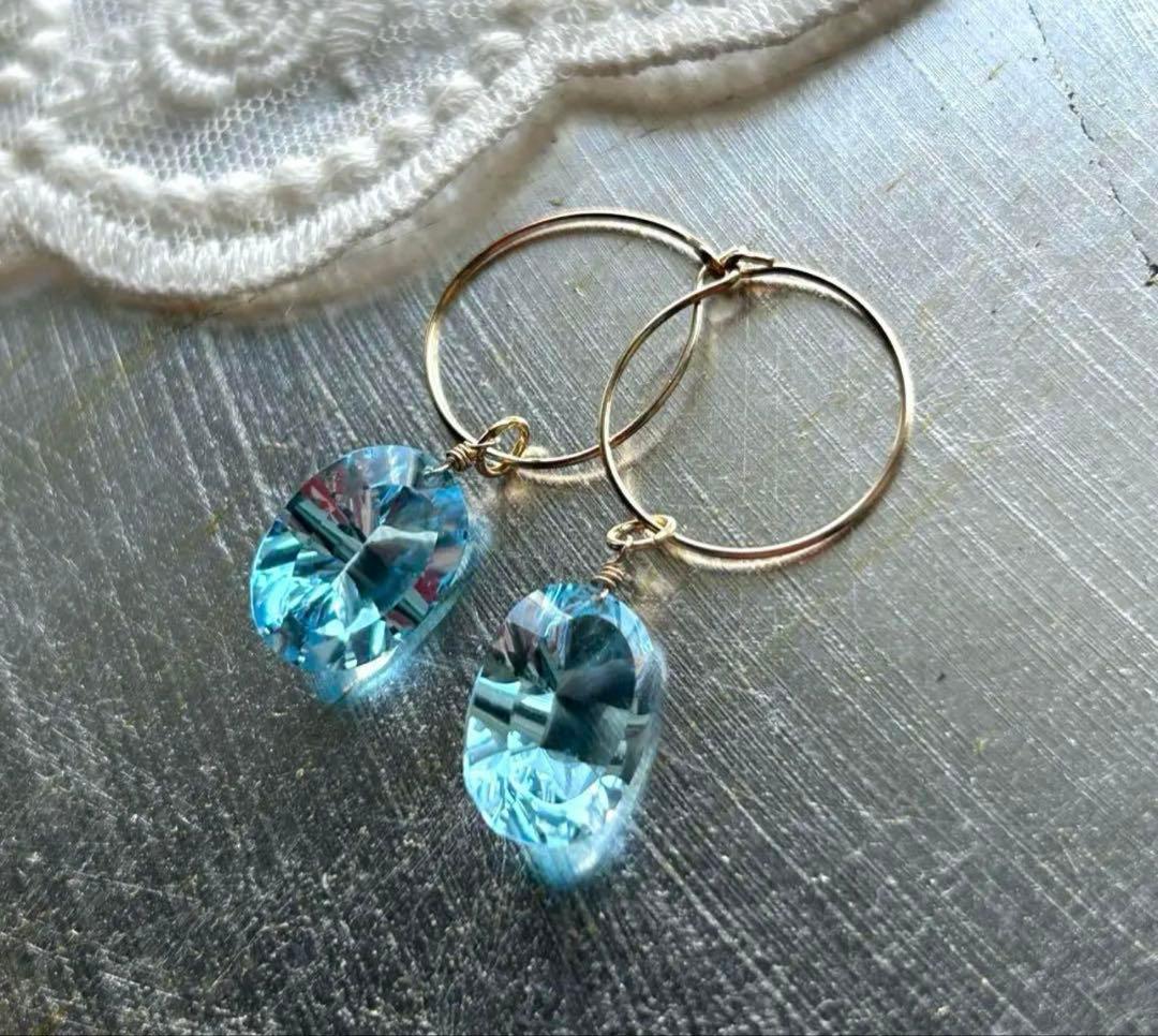 ブルートパーズルース　オーバルコンケーブカットのチャーム他　14kgf