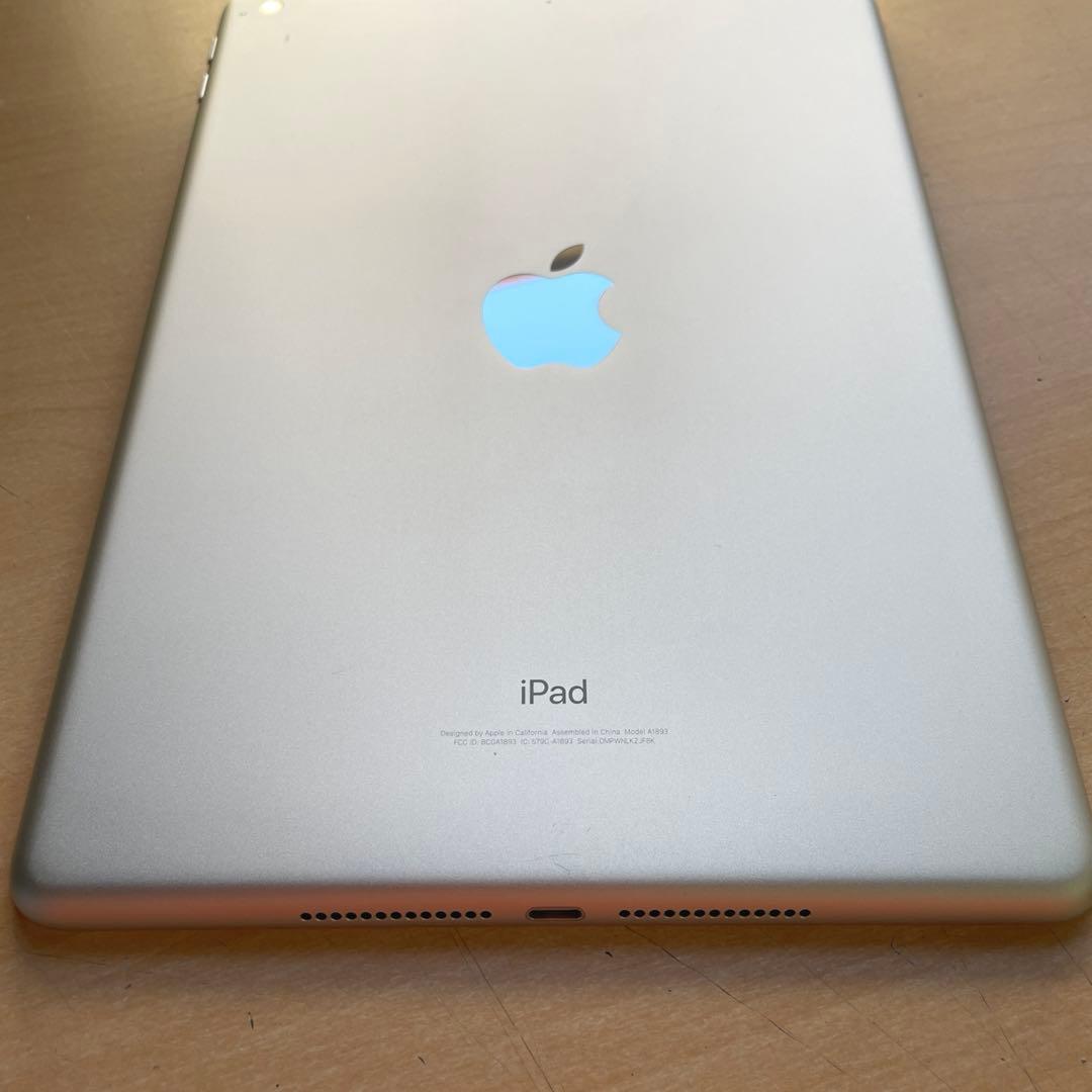 iPad 第6世代　A1893　Wi-Fiモデル　シルバー　32GB 美品　#1