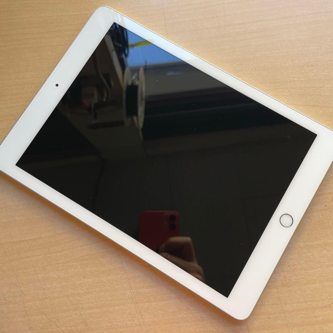 iPad 第6世代　A1893　Wi-Fiモデル　シルバー　32GB 美品　#1