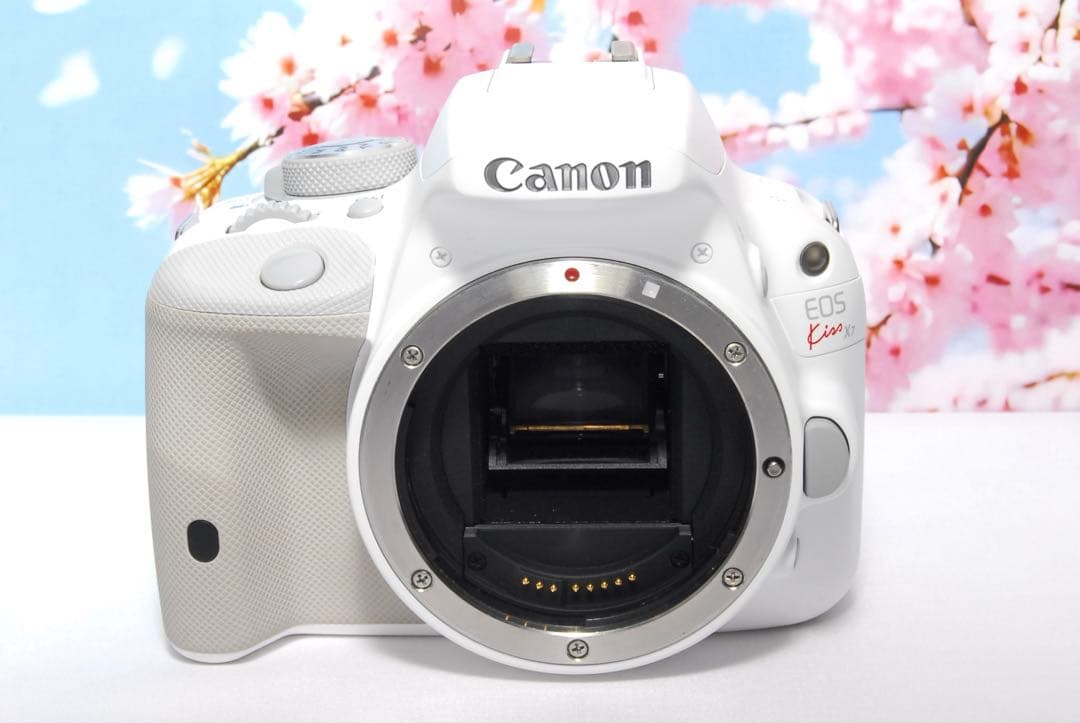 女性に大人気❤️Canon Kiss X7❤️ホワイト❤️ダブルレンズキット
