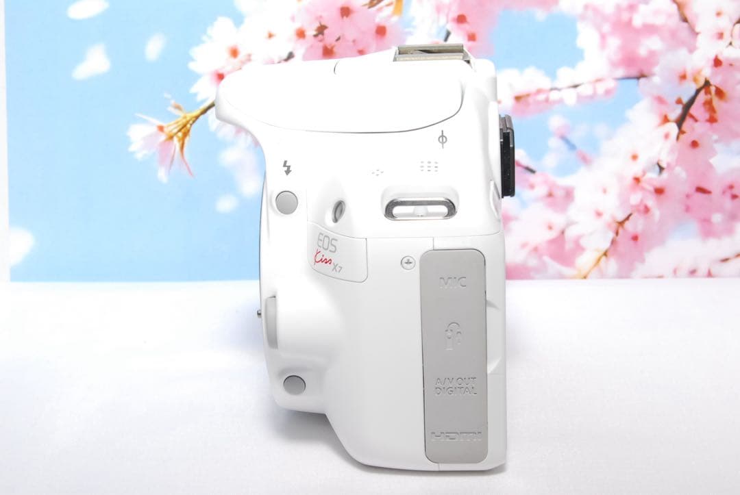 女性に大人気❤️Canon Kiss X7❤️ホワイト❤️ダブルレンズキット