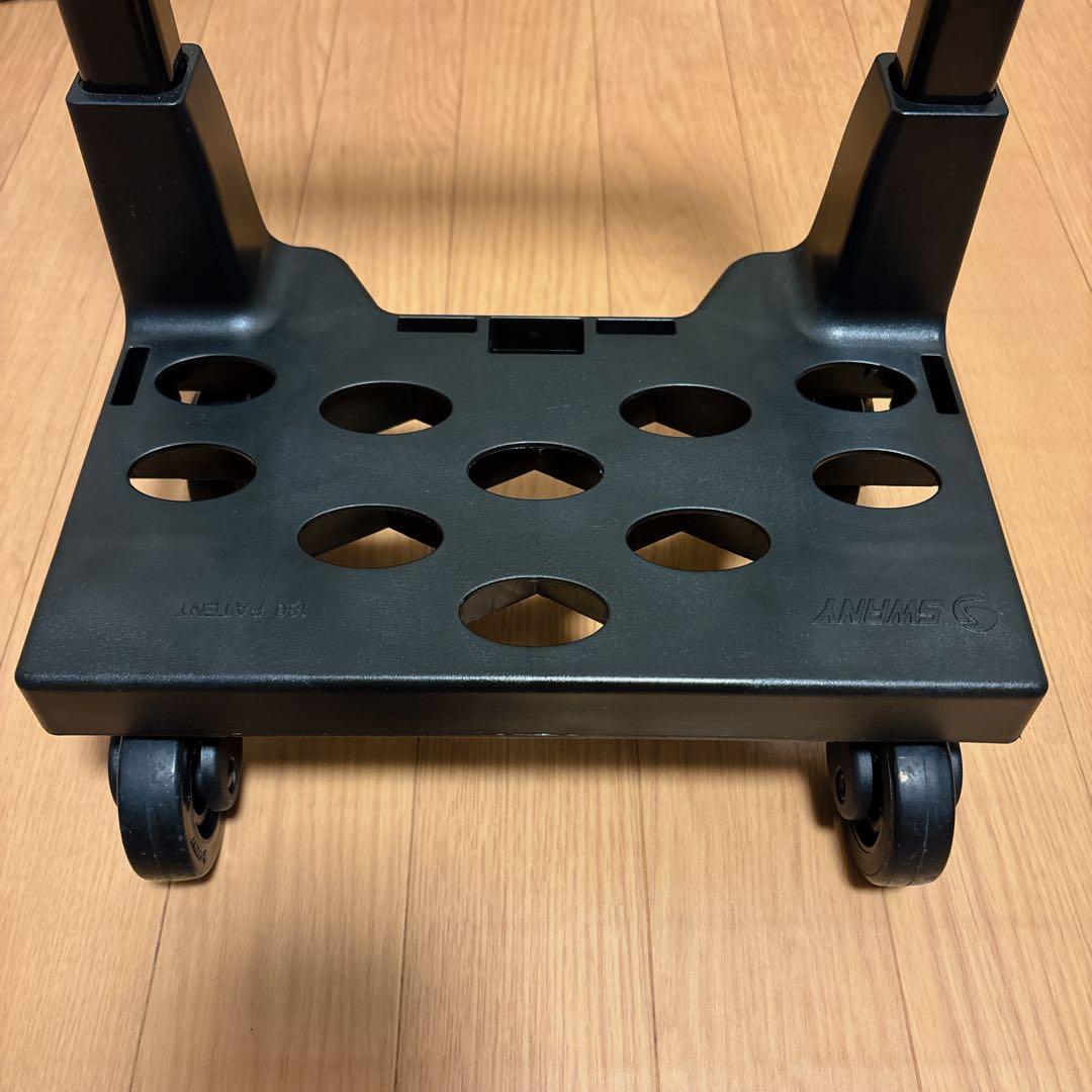 【極美品】SWANY キャリーバッグ モノグラムライン エナメル 4輪キャスター