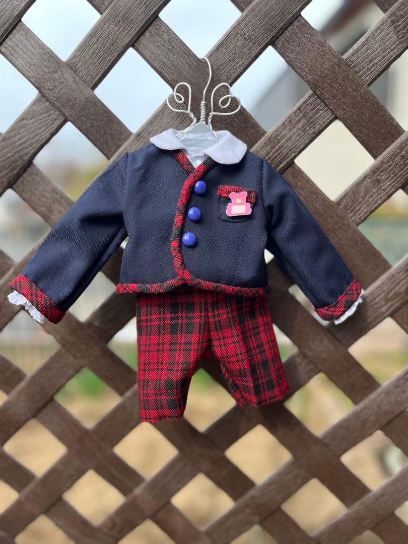 制服のリメイク小さく可愛く仕上げます