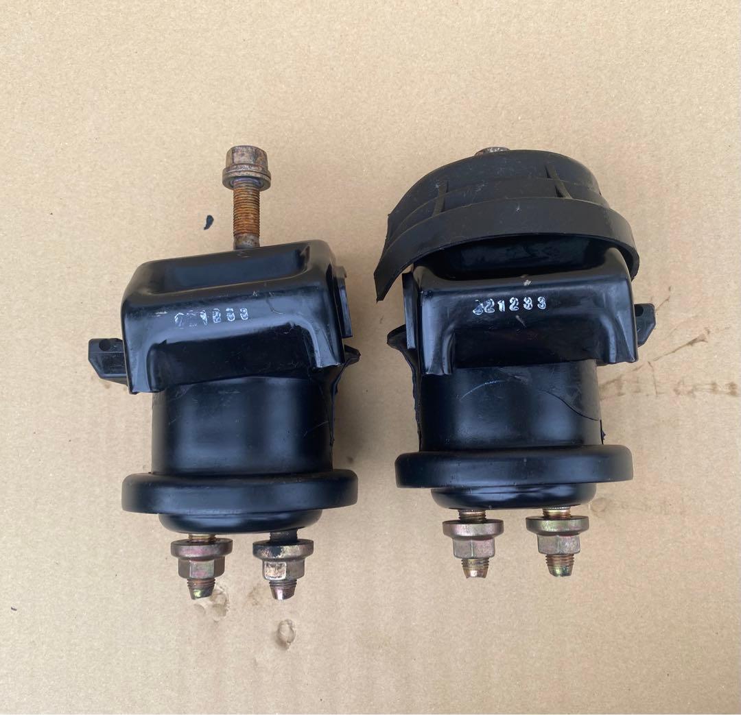 トヨタ　17クラウン JZS171W アスリート　 エステート　エンジンマウント