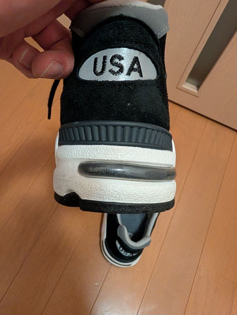 リョウ様New Balance 990 v2 　ブラック/ スニーカー