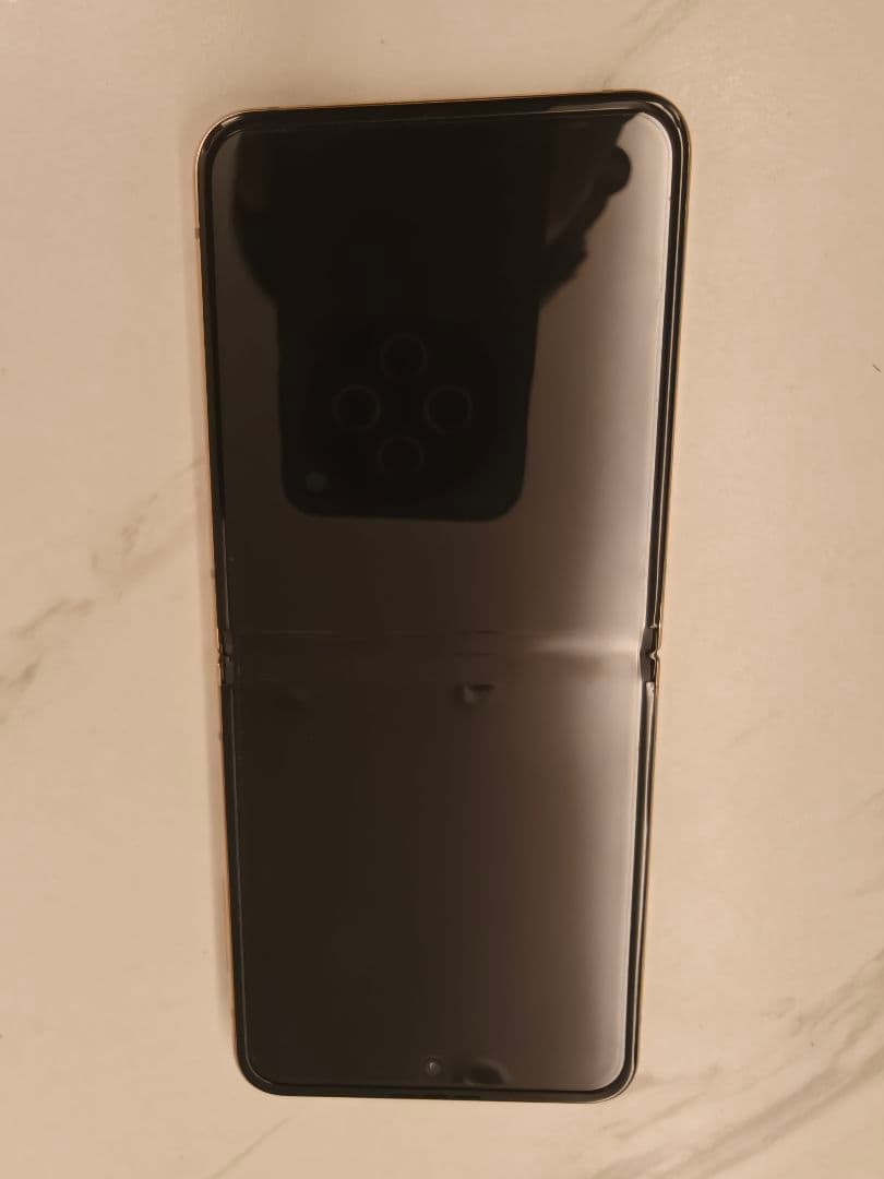 Garaxy Z flip4 美品