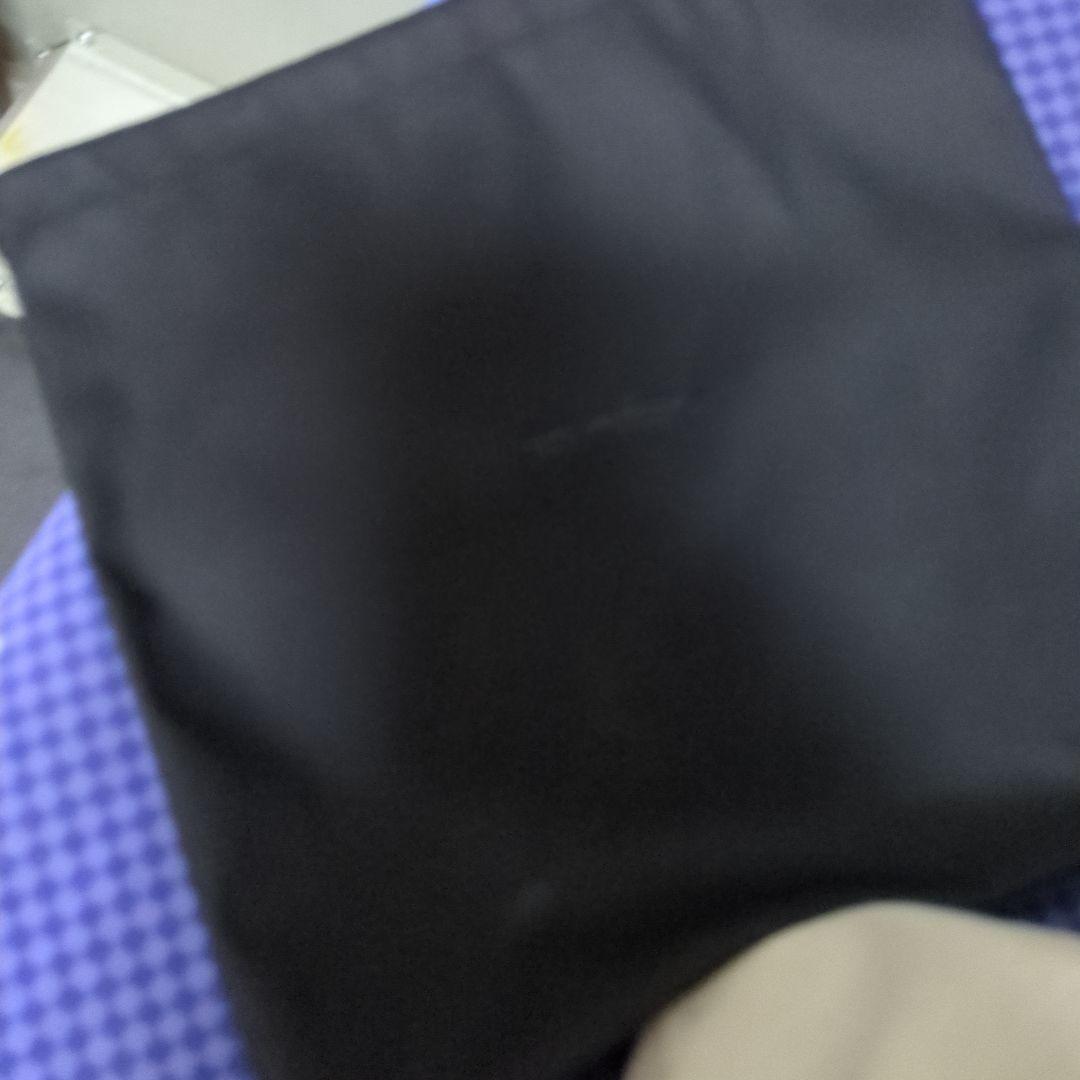 ヘッドホンのいれものです