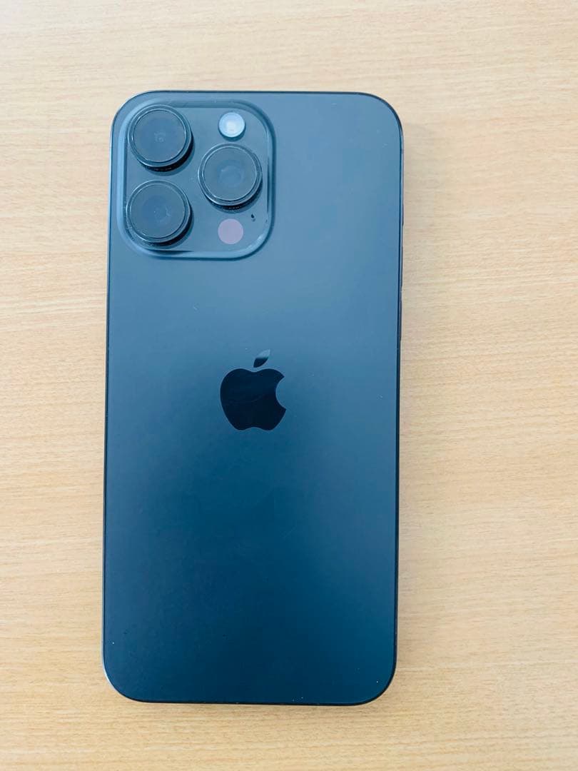 iPhone15ProMAX 256GB ブラックチタニウム美品 SIMフリー