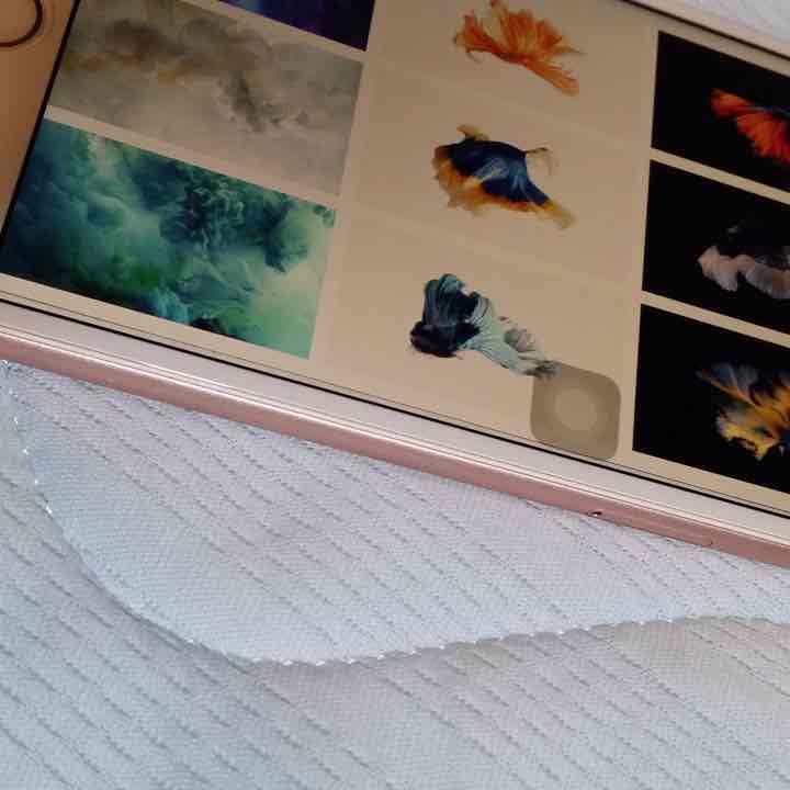 IPhone 6s plus 128GB rose golden SIMフリー