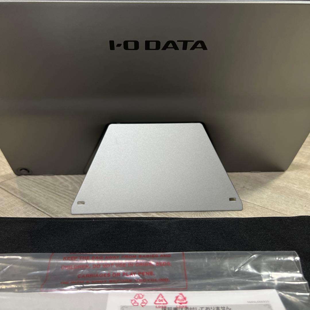 I-O DATA 15.6インチ モニター LCD-CF161XDB-M