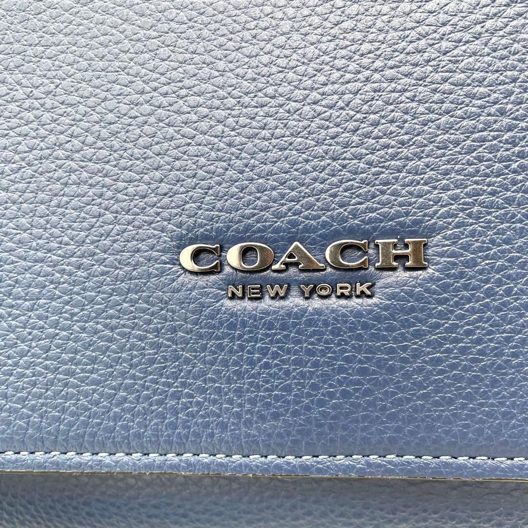 【未使用級】コーチ　ケイレブ　メッセンジャーバッグ　ガンメタ　レザー　青