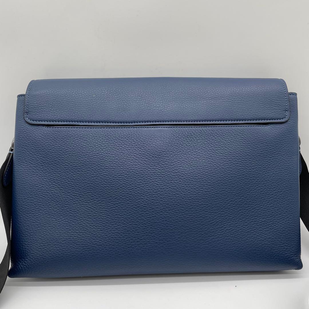 【未使用級】コーチ　ケイレブ　メッセンジャーバッグ　ガンメタ　レザー　青