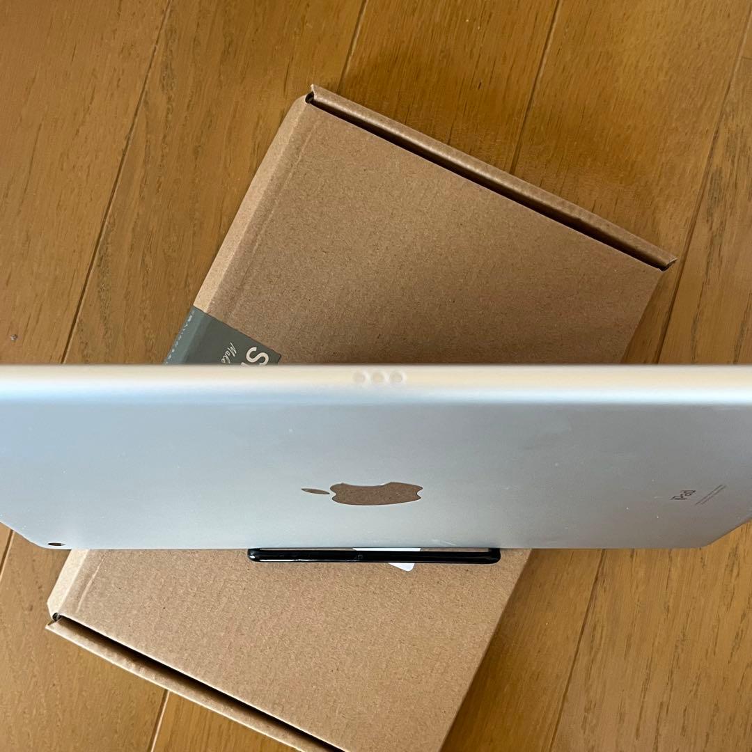 Apple iPad シルバー第９世代wi-fiモデル64gbバッテリー90%