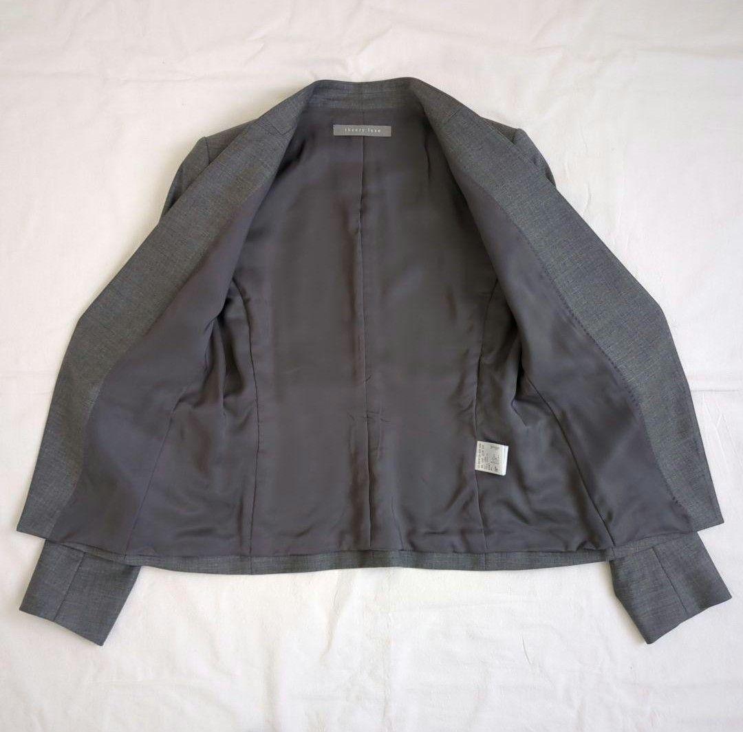 あややや　セオリーリュクス　スーツ