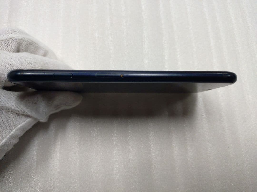 4-377 iPhoneSE　ブラック　64GB　本体　SIMロックなし