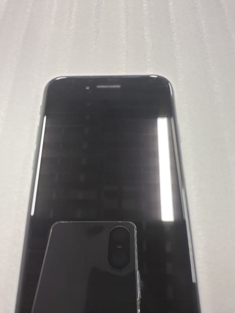 4-377 iPhoneSE　ブラック　64GB　本体　SIMロックなし