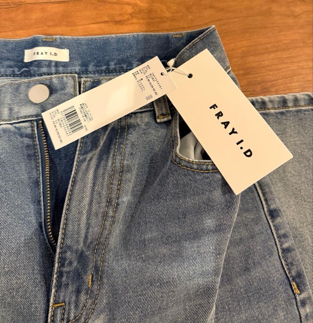 新品　FRAY I.D リボンモチーフストレートワイドデニム