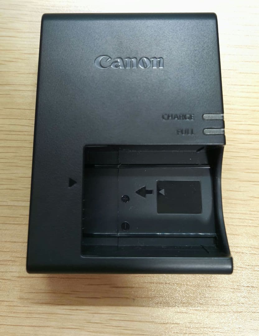 【美品】Canon EOS Kiss X10 デジタル一眼レフ