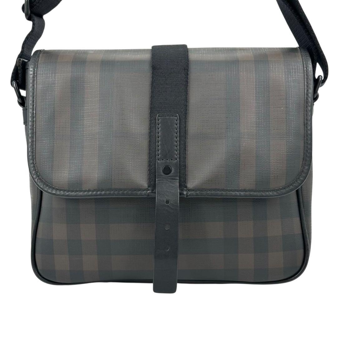 【美品】バーバリー　ショルダーバッグ　メッセンジャー　ノバチェック　メンズ