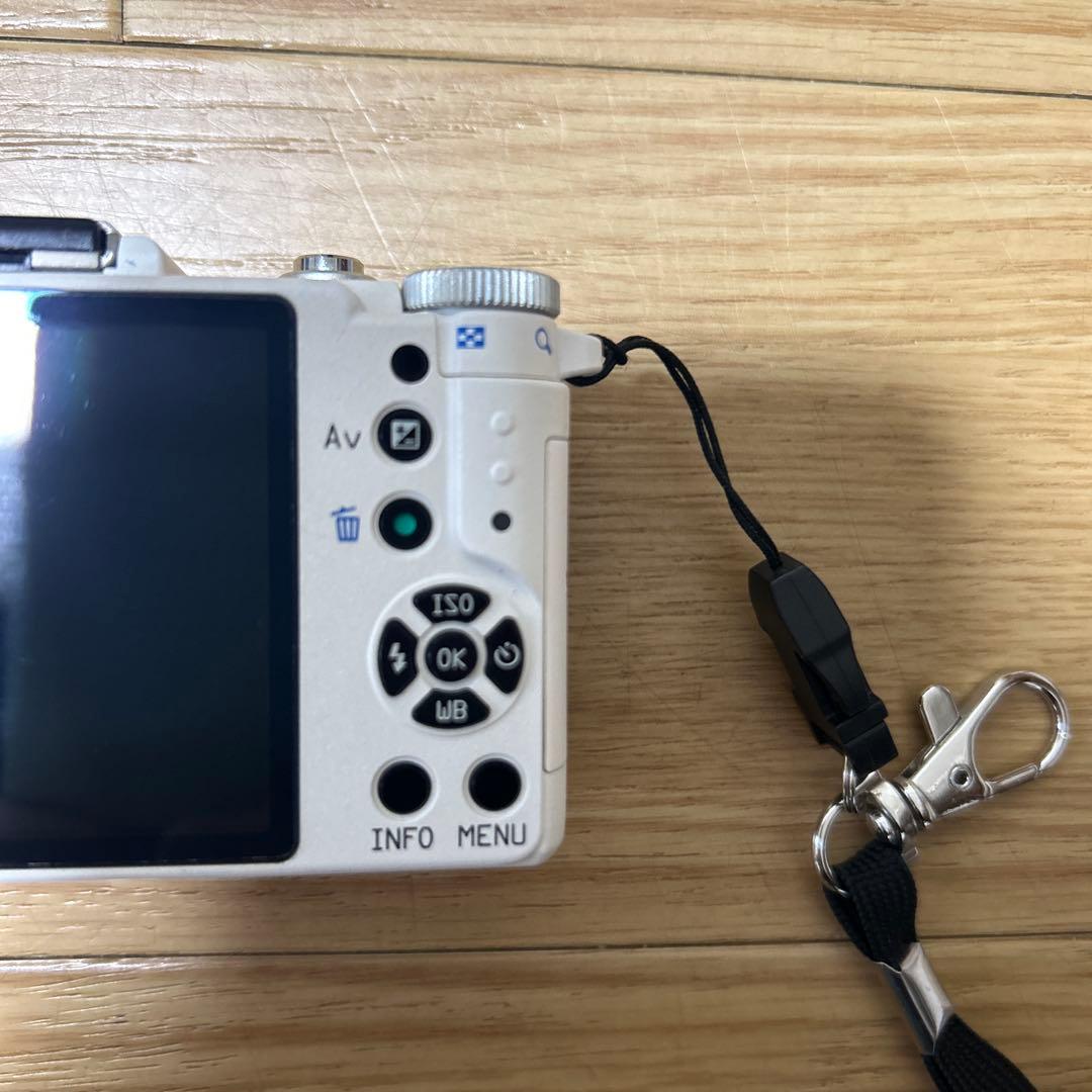 ◆ジャンク品◆PENTAX Q デジタル一眼レフ ホワイト