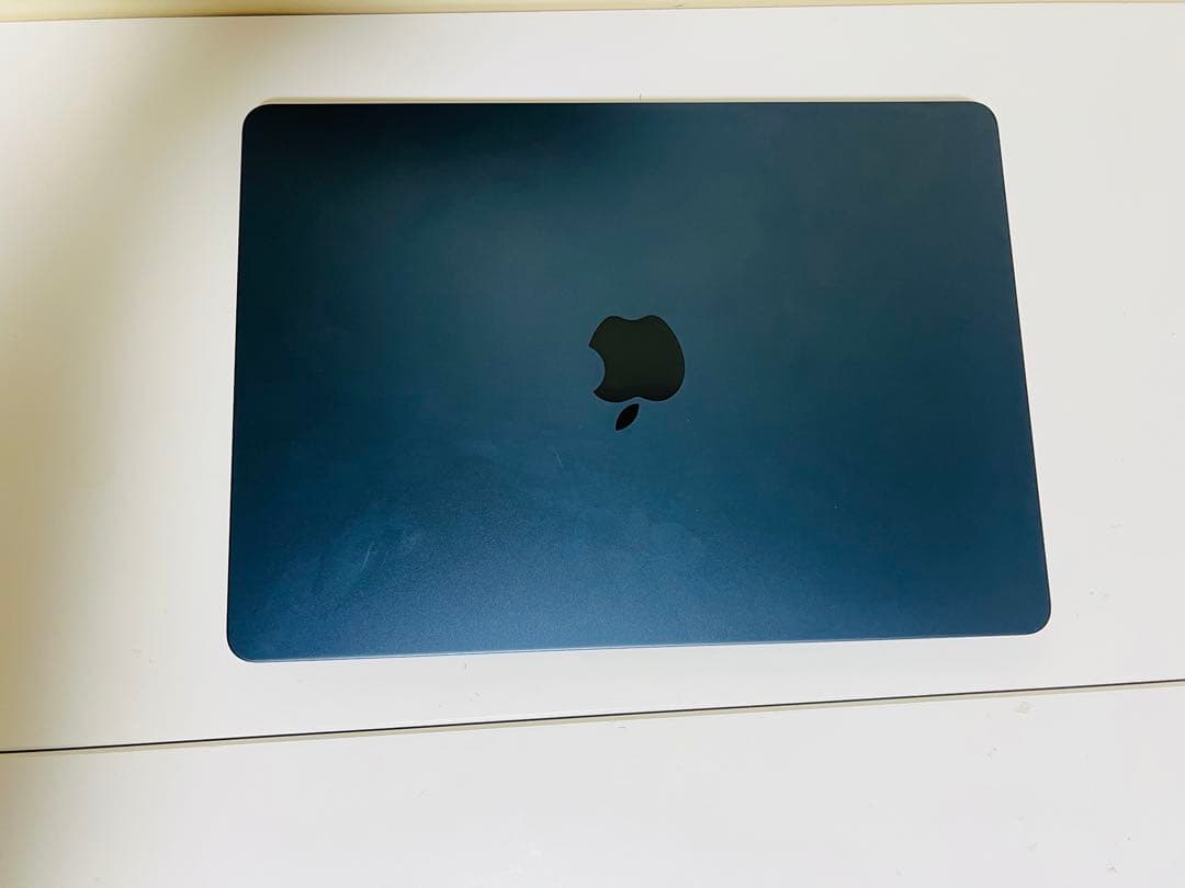 Macbook Air M3 2024 13インチ 16GB/256GB