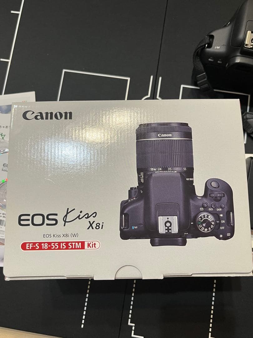 Canon EOS kiss x8i デジタル一眼レフ