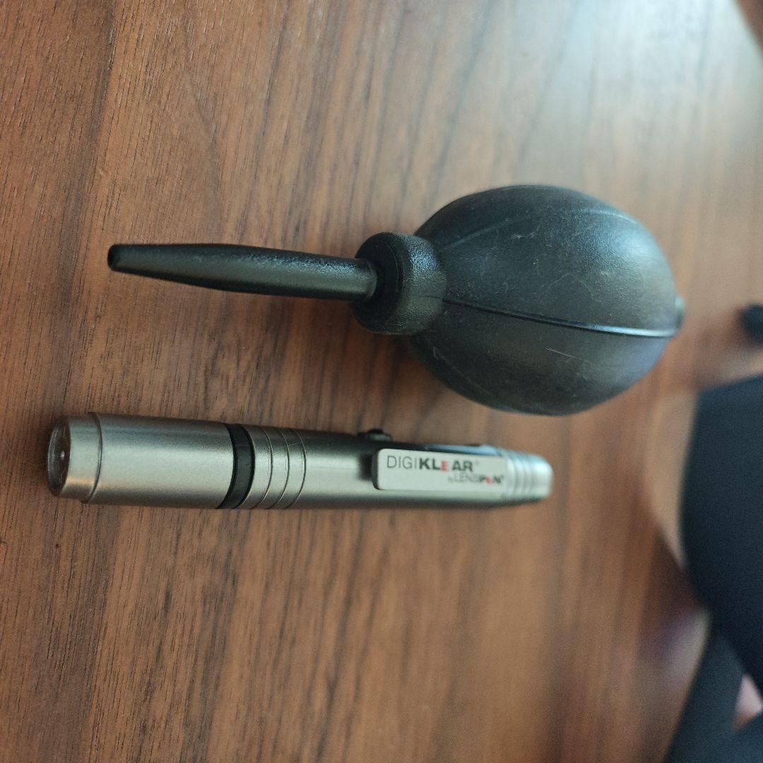 Nikon D3000 デジタル一眼レフカメラ レンズセット　清掃用具バッグ付き