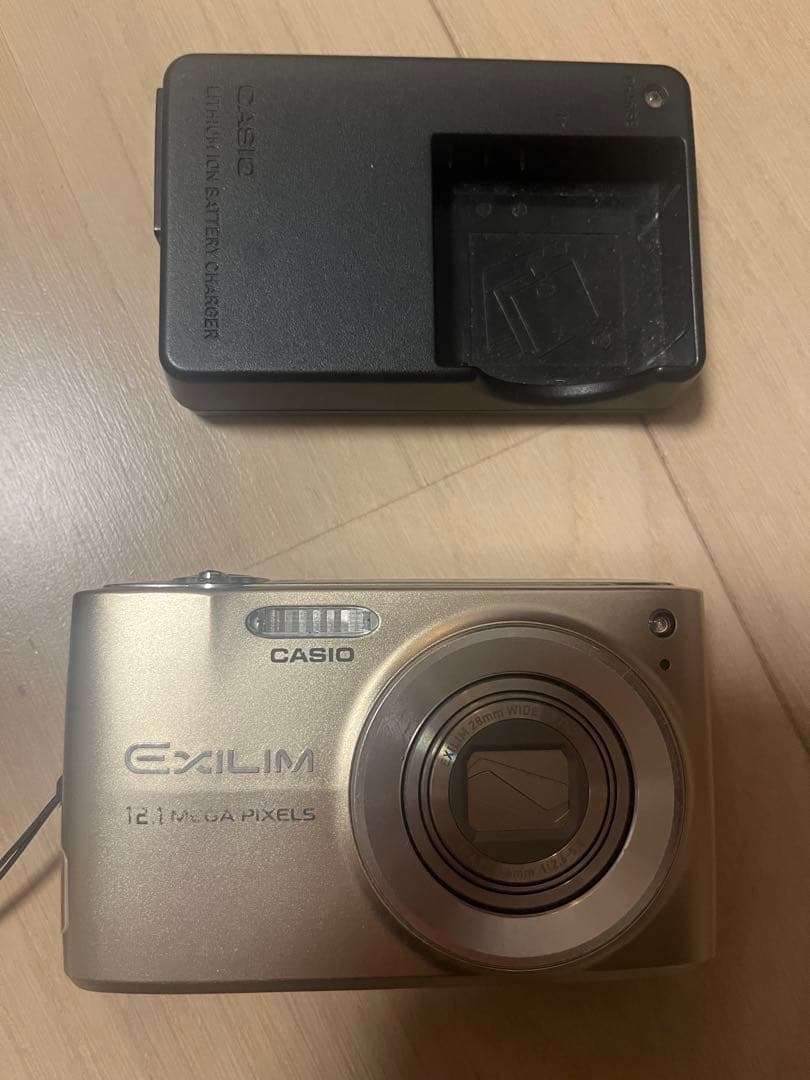 CASIO EXILIM 1210万画素 コンパクトデジタルカメラ