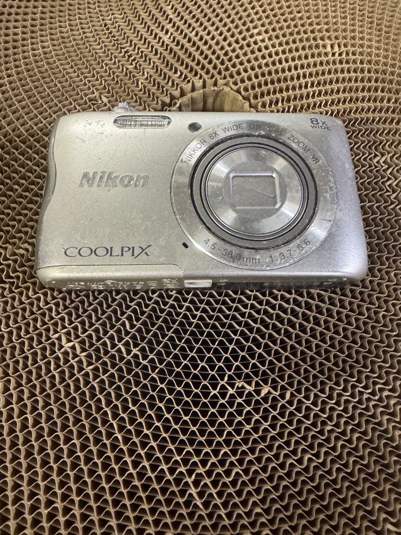 Nikon COOLPIX A300 8倍ズーム Wi-Fi機能　動作未確認