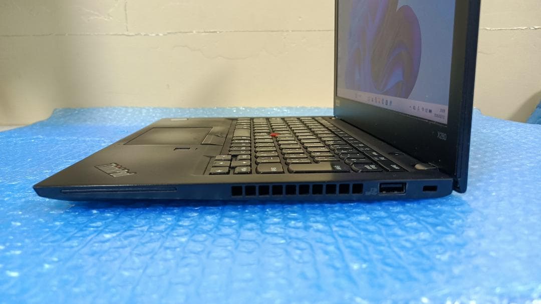 ノートパソコンLenovo ThinkPad X280 SSD256Gメモリ8G