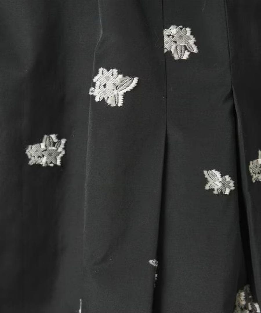 新品 BEAUTY&YOUTH フラワージャガード スカート 手洗い可 白 M