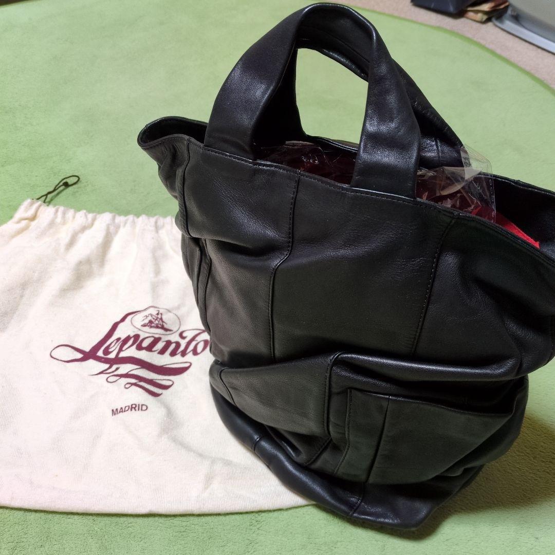 再値下げしました！カワカワ（kawa-kawa） 黒レザーハンドバッグ